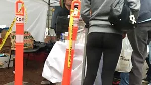 Seks na pieska z kuszącą Sybil stare zarosniete pizdy z Public Agent