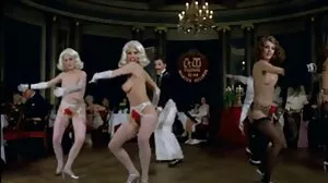 Międzyrasowe slut z kuszącą stare owlosione pizdy Mayą Secret z Amateur Euro