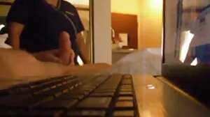 Młody film z kuszącymi Kali Roses z stare grube pizdy Naughty America