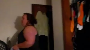 Seks z kręconymi włosami z gorącą Amber Fox z Filthy stare włochate pizdy POV