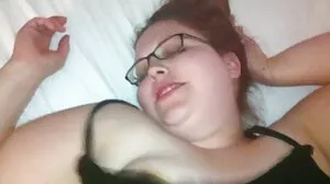 Filmik ze średnimi cyckami stare owlosione pizdy ze wspaniałym Angel Sway z MetArt X